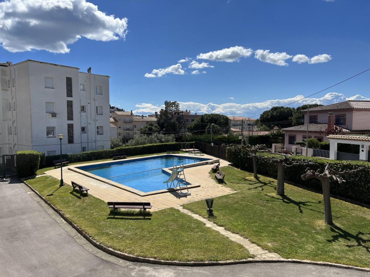 Lisboa 14 Apartment Roses Exterior photo